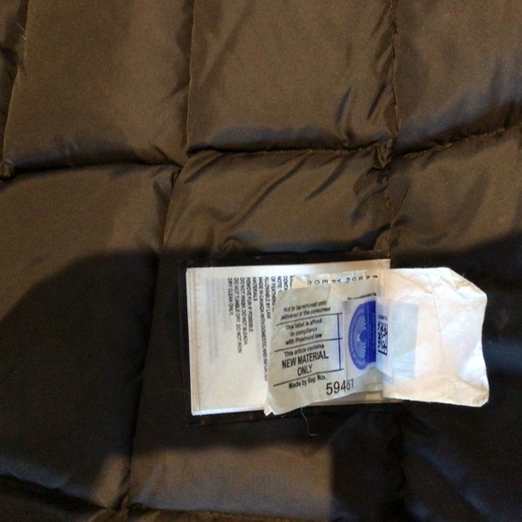 Canada Goose black x small excellent condition - Picture 6 of 6